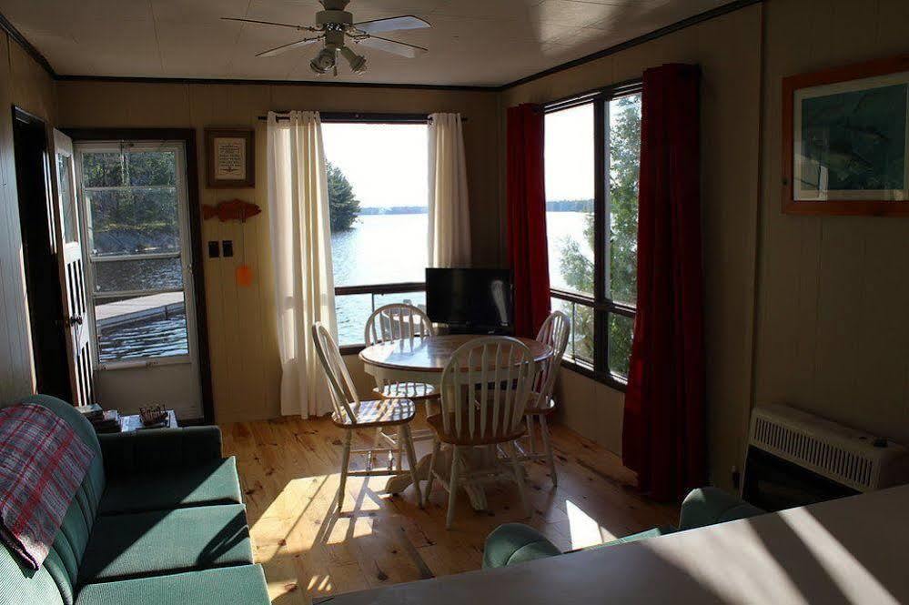 Mashkinonje Lodge Lavigne Buitenkant foto